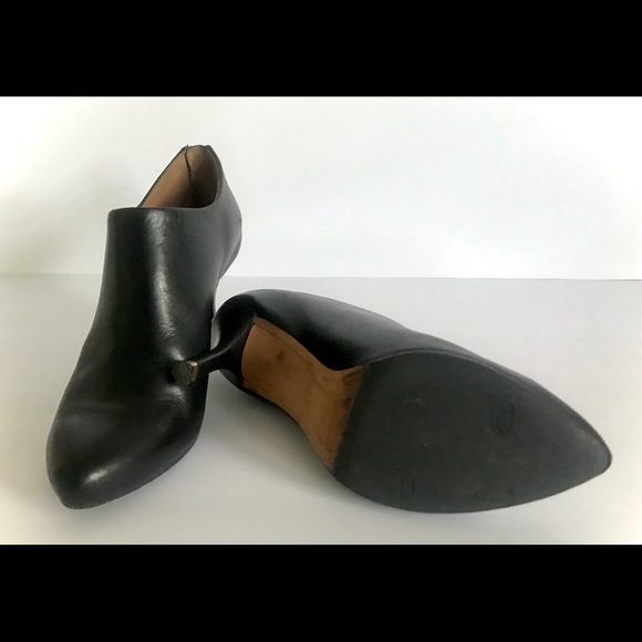 Givenchy Leather Pointed Toe Bootie - Picture 4 of 6